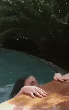 gillian barnes stunning body