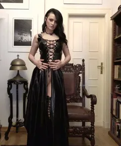 alissa noir