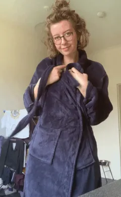 cute amateur flashing