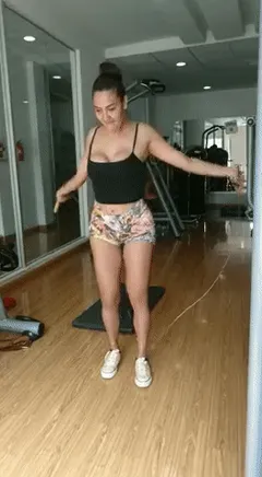 bouncing jump rope boobs