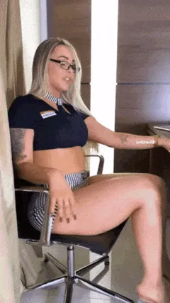 awesome huge ass upskirt of secretary kiara