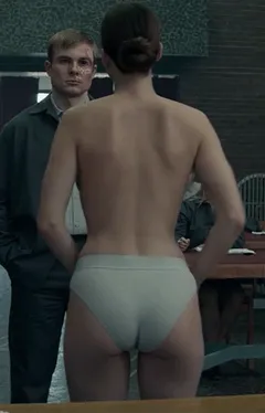 lovely watching jennifer lawrence take her panties off