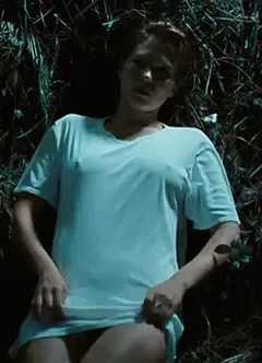 alyssa milano - 12/72 -5'2''- new york city babe, "my god"- sweet cunnilingus! -yum! yum! yum!