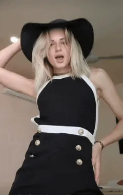 cute french chick