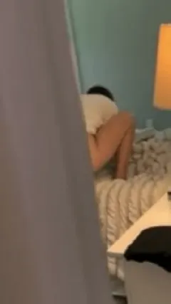 hot & sexy... would love to watch you ...