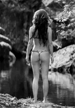 how’s thongs? (natalie portman)