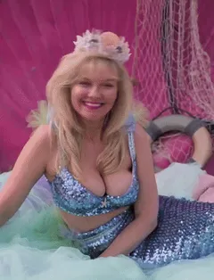 kirsten dunst