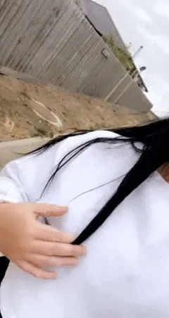 i just love flashing my tits in public!