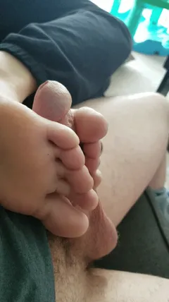 footjob for me