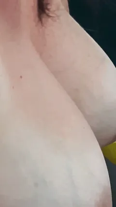 perfect pregnant tits !!!!!