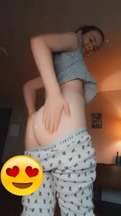 amateur bubble butt spanking herself