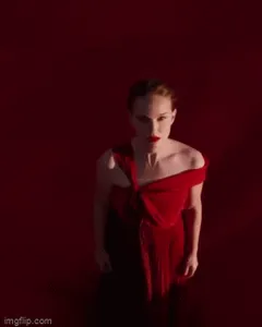 natalie portman dior rouge 2022 ii