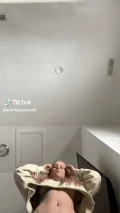 Such a tease🍒🍑🥵