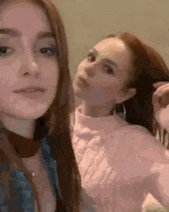 jia lissa and ella hughes gif