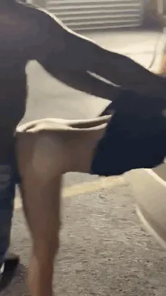 Someone’s girl tried to doordash in the hood