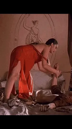 nudes Monica Bellucci - Ostinato Destino (1992)