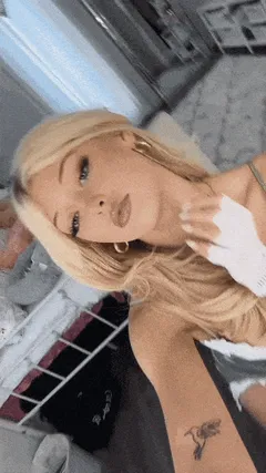 loren gray wants cum all over her face