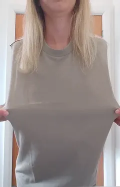 blonde flash perfect tits
