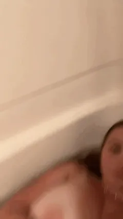 busty bathtub selfie