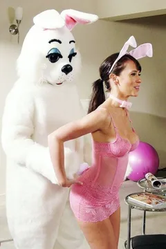 jennifer love hewitt ready for breeding