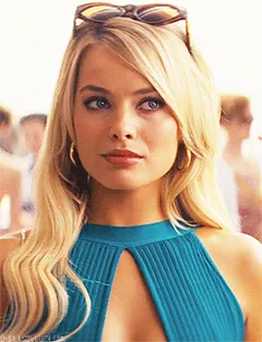 margot robbie - the babe from down-under, the place where i'd like to go, eat that! -yum!