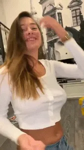 liya silver let's fan get a feel