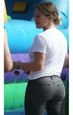 hilary duff sporting that tight jeans look