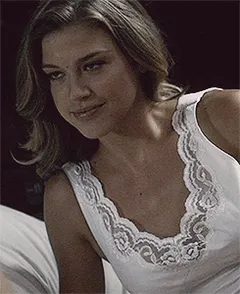 adrianne palicki - 5/83 - 5'11''- 36-25-34''- 34b-bra - 126lbs - 10-shoe, toledo cunnilingus! - yum! yu!