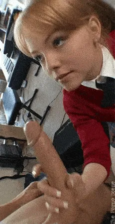 redhead handjob (who is she please?)