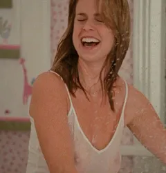 alice eve - sex and the city 2