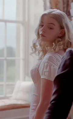 anya taylor-joy in emma. (2020)