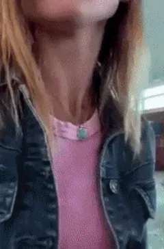 public flashing pussy
