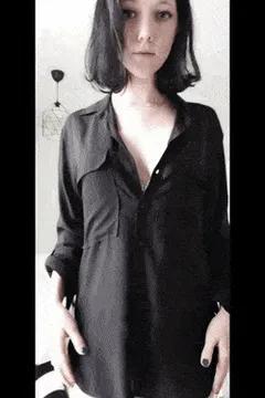 19 year old w/ amazing body
