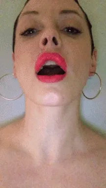 rose mcgowan tits