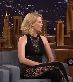 january jones -1/78 -5'6''- 37-24-36''- 34c-bra - 134lbs - 7-shoe, natural cunnilingus! - yum! yum!