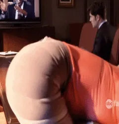 hilary duff butt hypnotizes