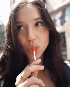 alexis ren ig 6