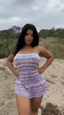 alejandra quiroz brunette