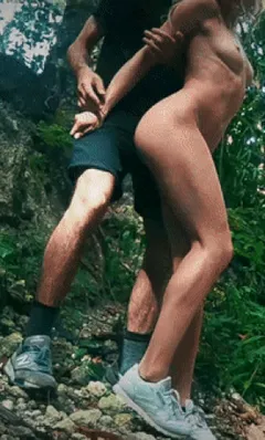 leolulu gets taken out into the woods and fingered