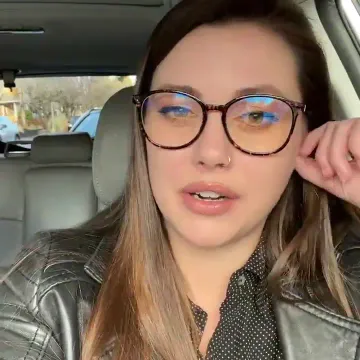 Request: Gorgeous BBW fucks her pussy
