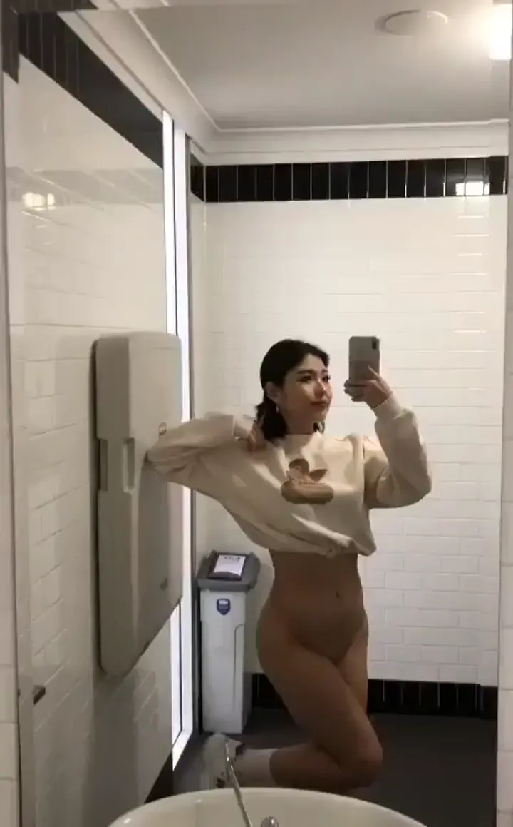 Eve Asian cutie amateur streamer gone wild Leaks