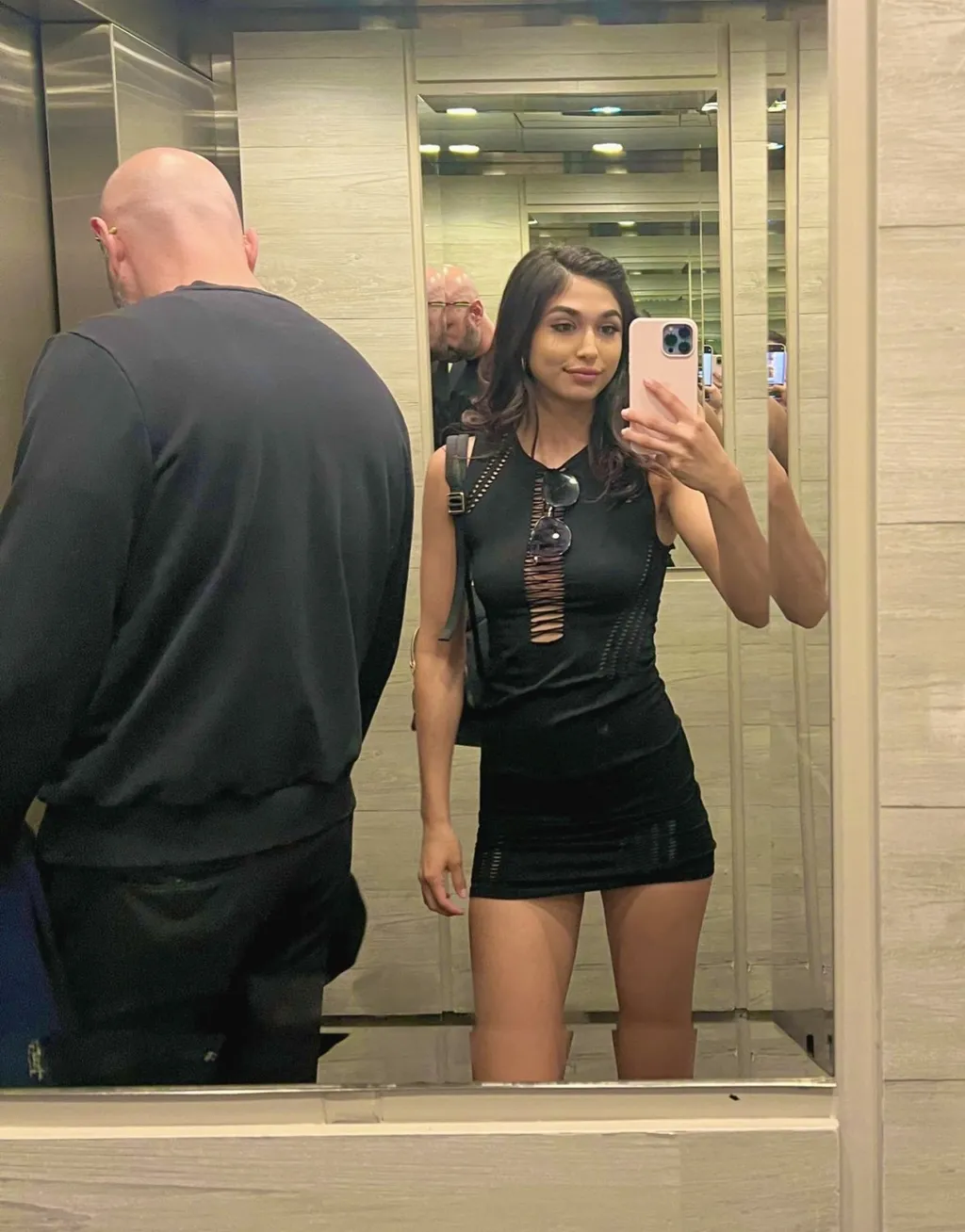 HOTBABE AMATEUR LEAKS RIMMING AND DEEPTHROAT PRINCESS BABE891