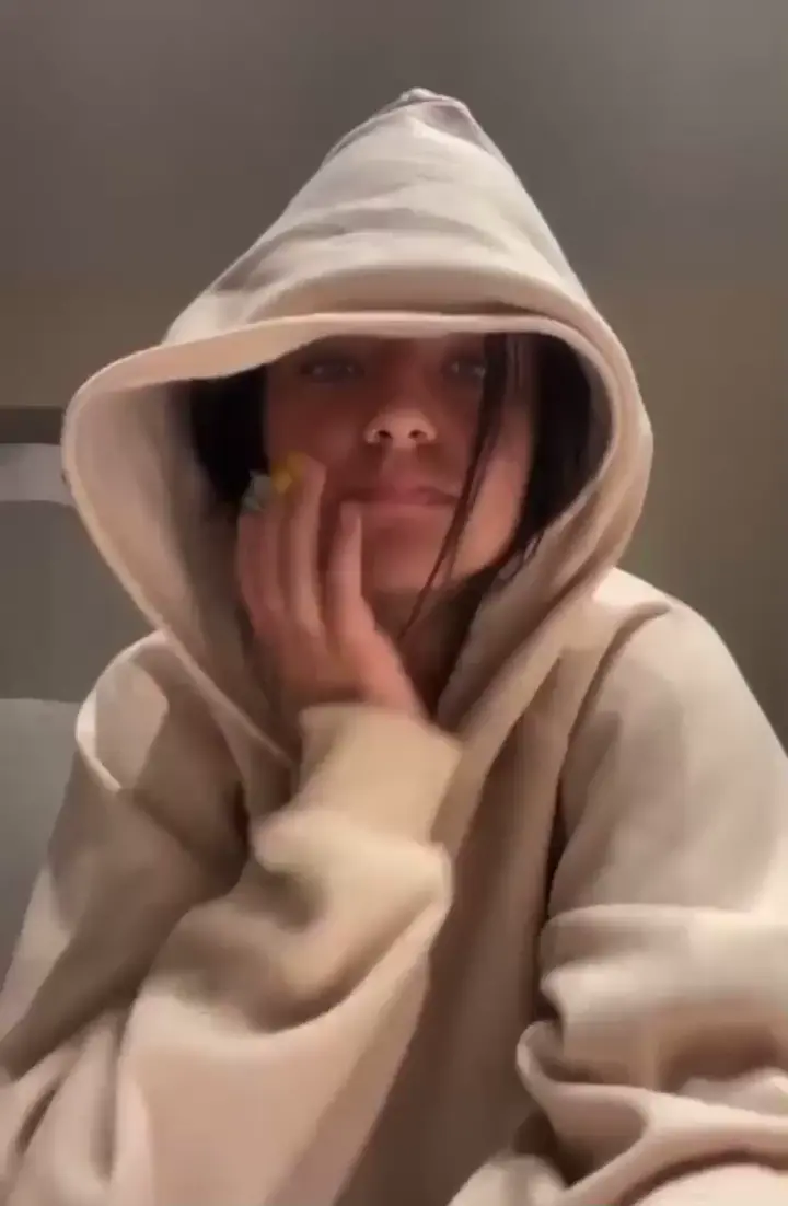 Sexy brunette college slut big tittys