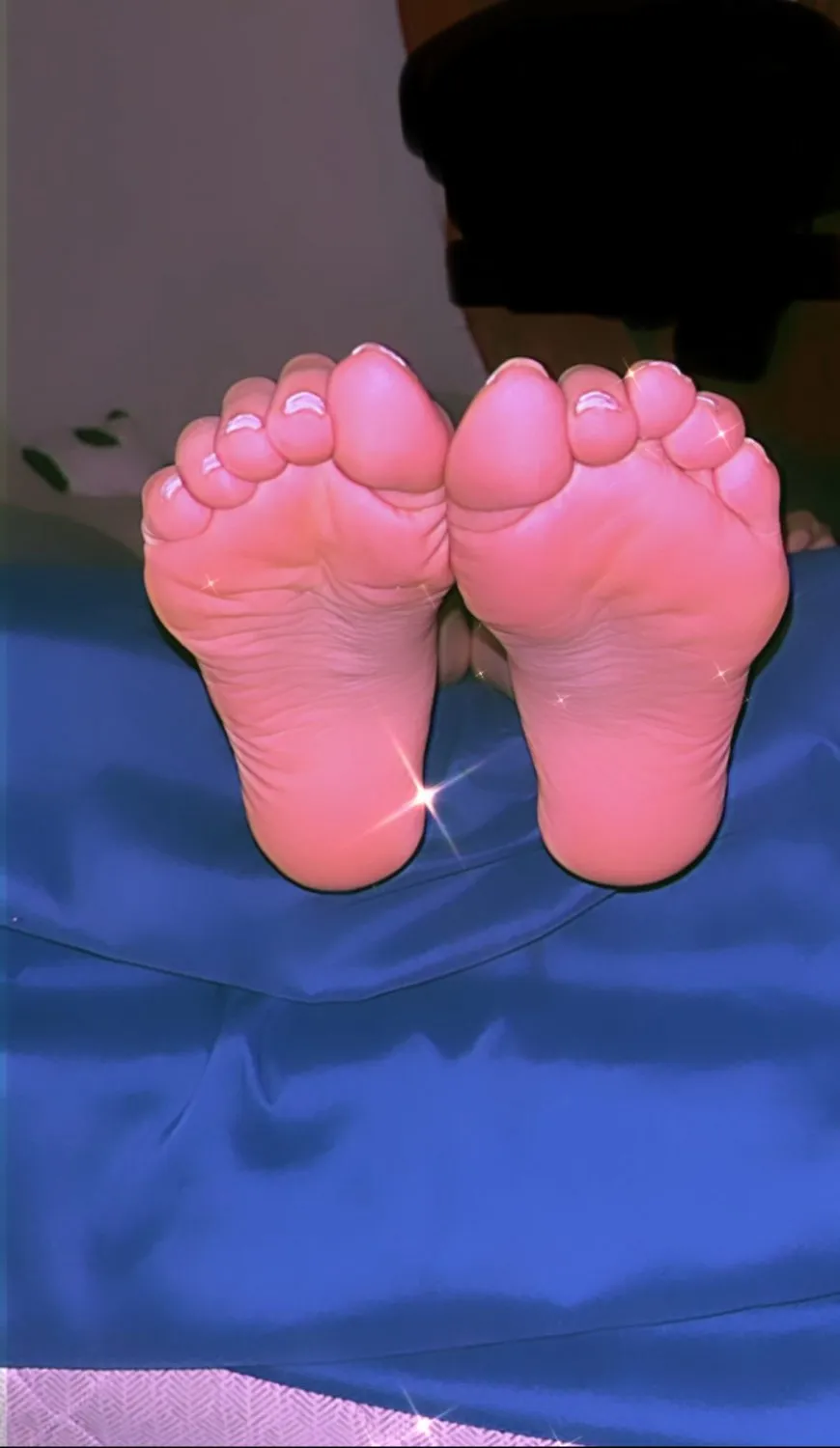 Latina Baddie feet leaked 😫‼️(for my feet lovers)