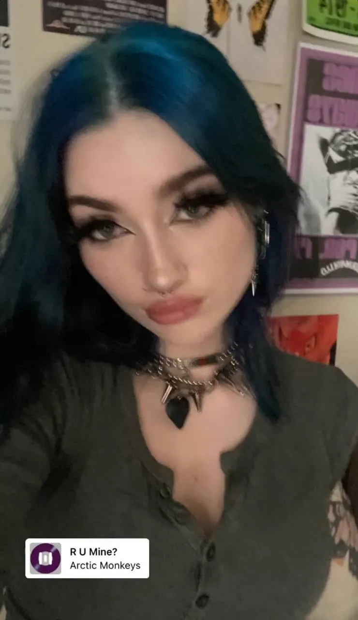 Lily P Baker alt girl bbc lover