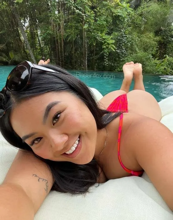 ASIAN AMATEUR LEAKS SHARING BF'S BIGDICK BABE883