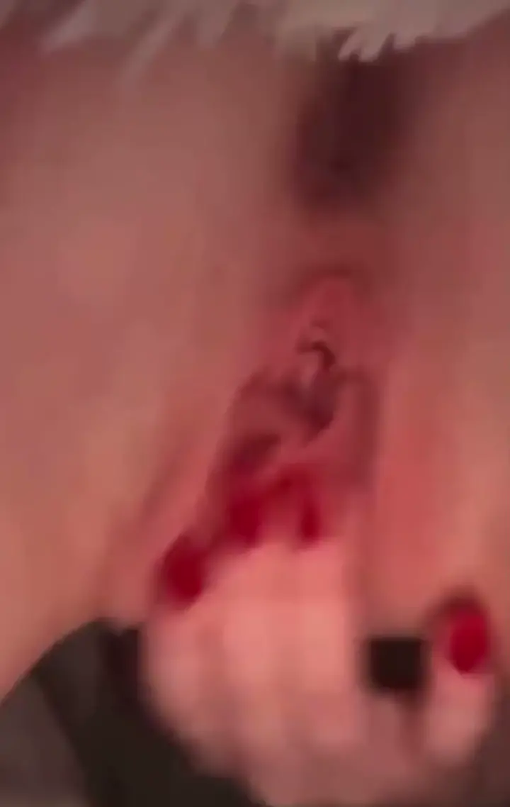 Blonde slut can suck